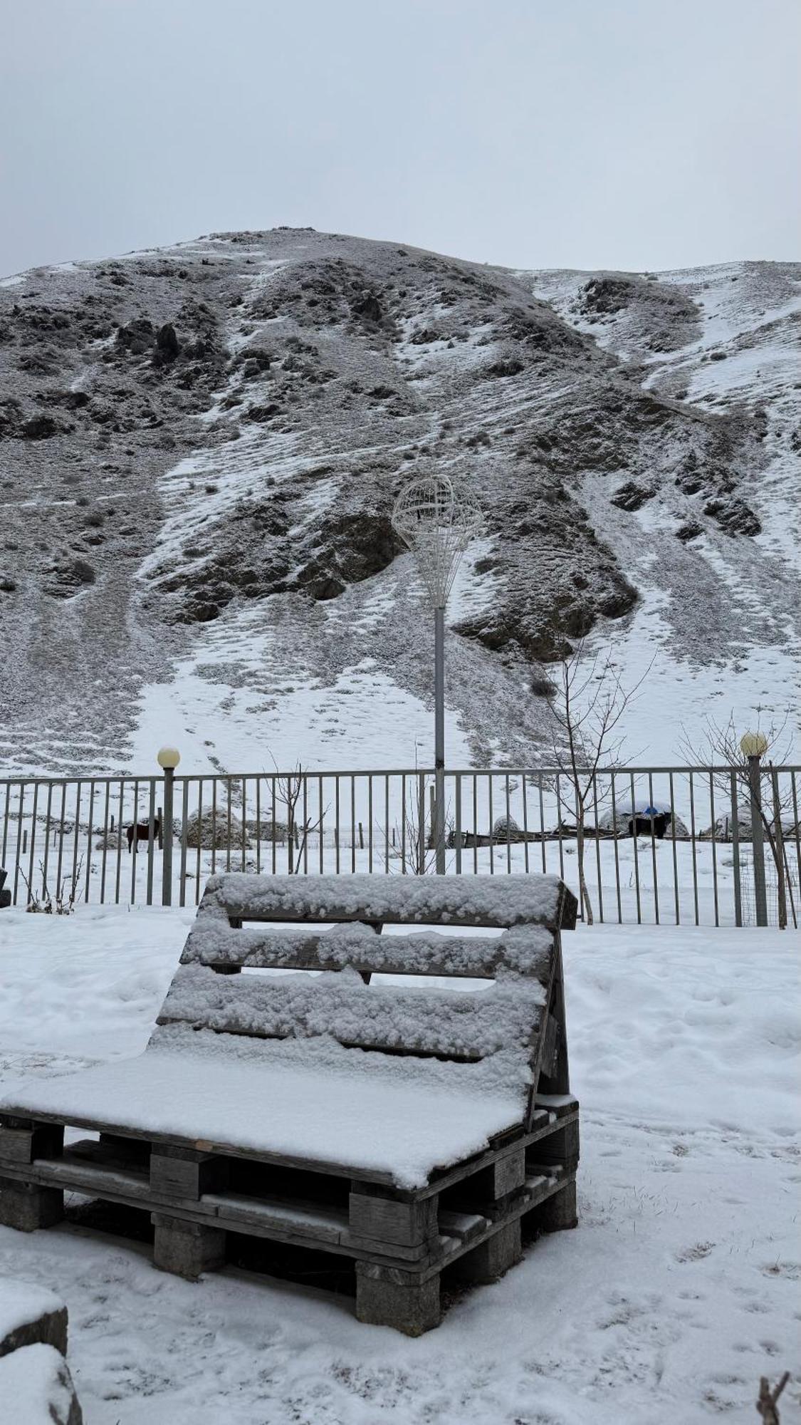 Villa Januka Garden At Sno Kazbegi Exterior foto